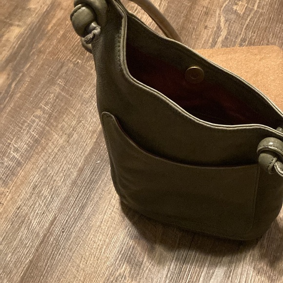 Rock paper Scissors Green Leather crossbody bag - Picture 3 of 8